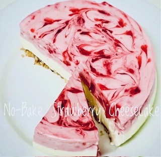 MAISON IZARRA ストロベリーレアチーズケーキ